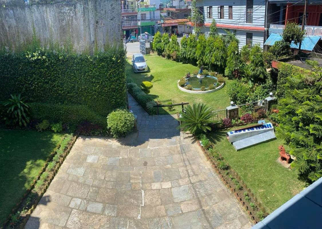 Hotel Blue Magnet Pokhara Exterior foto
